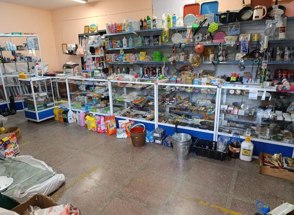 Продам магазин хозтовары с. Тарханка