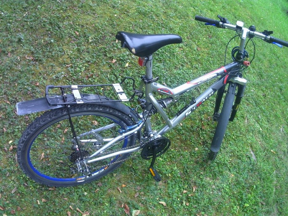 Oferta de vanzare bicicleta cu suspensie , amortizor , mountain bike