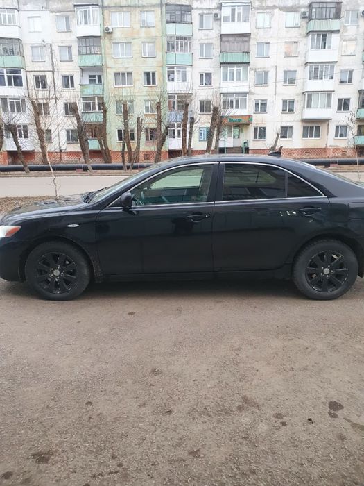 Продам машину камри 40