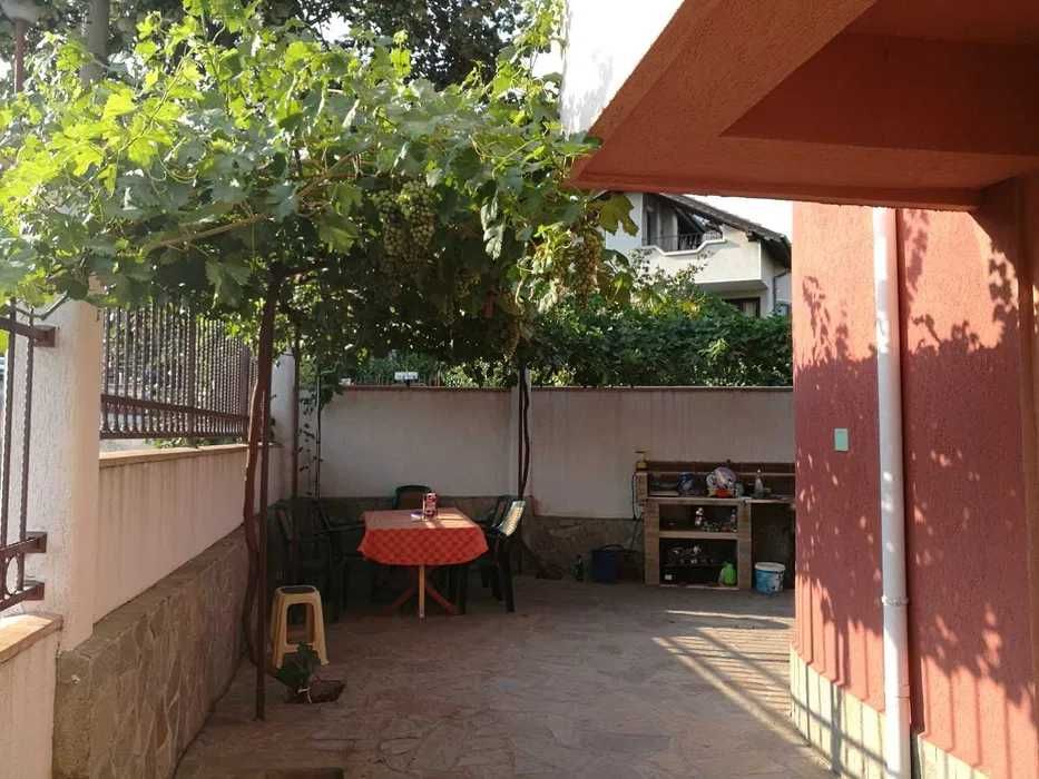 Продава се Къща в Черноморец - 226 кв.м за 459 €/кв.м - Снимка #1