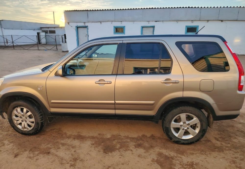 Машина Honda CR-V