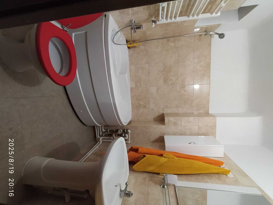 Apartament de inchiriat, 2 camere, ideal pentru rezidentiat sau IT