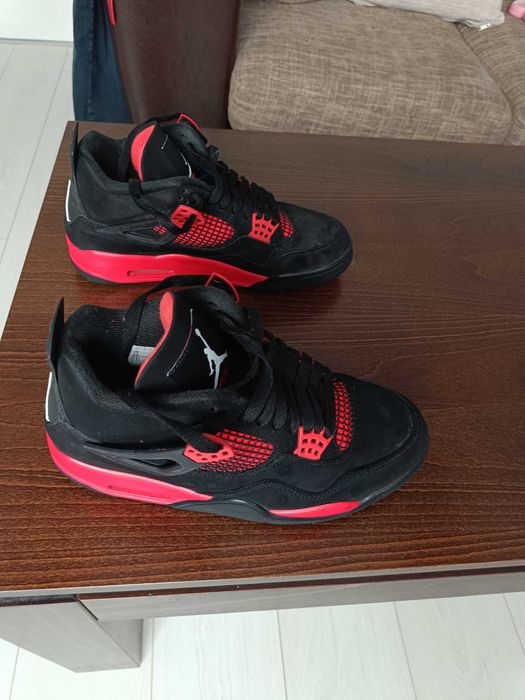 Nike Air Jordan 4 Retro Red Thunder