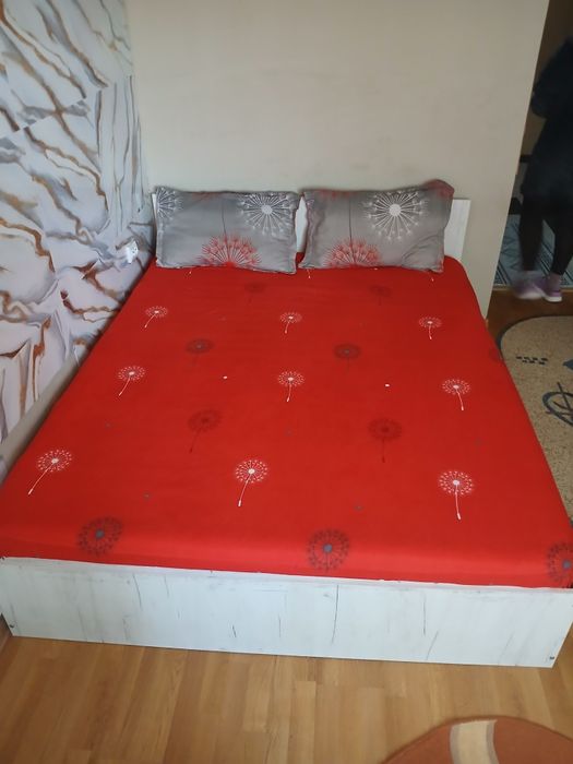 Vând dormitor nou fără nici o problema