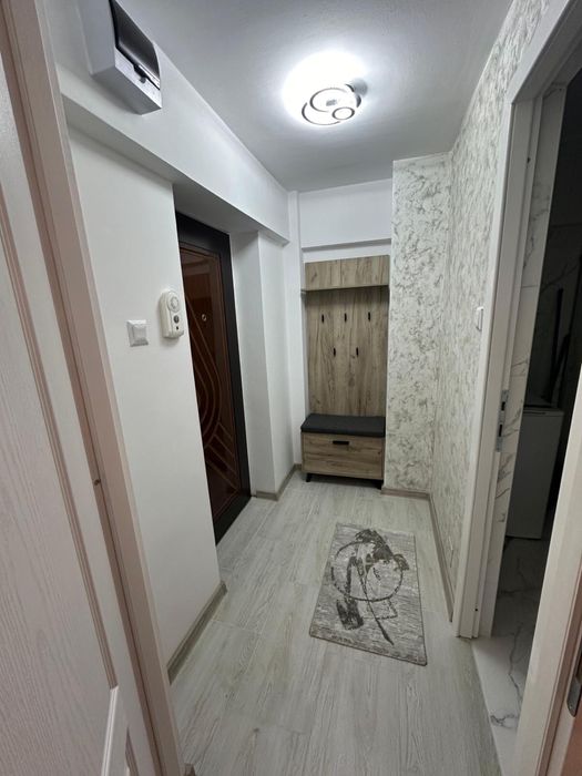 Inchiriez garsoniera