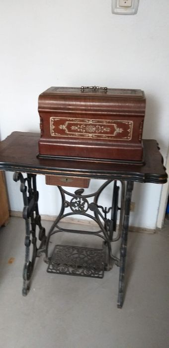 Mașină de cusut L Keppich Bukarest