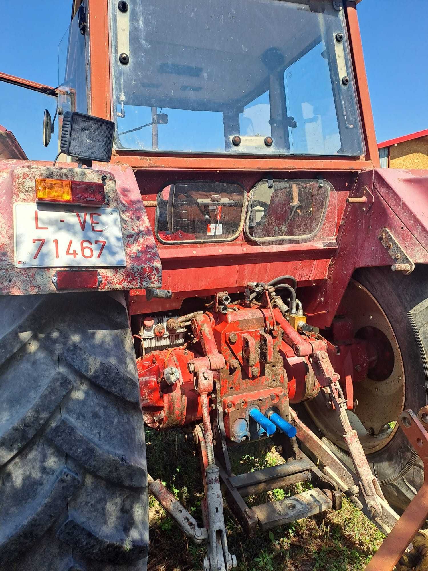 Tractor International 956