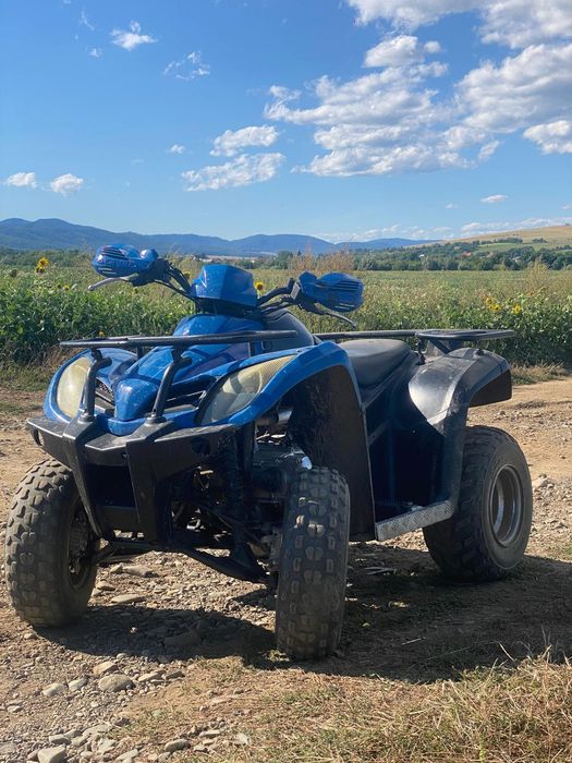 ATV Kymco de 300cc 1000€ ușor negociabil