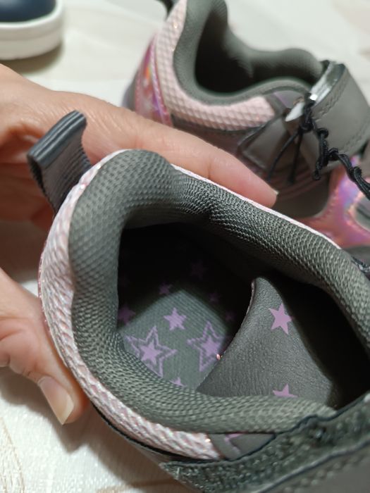 Детски светещи маратонки