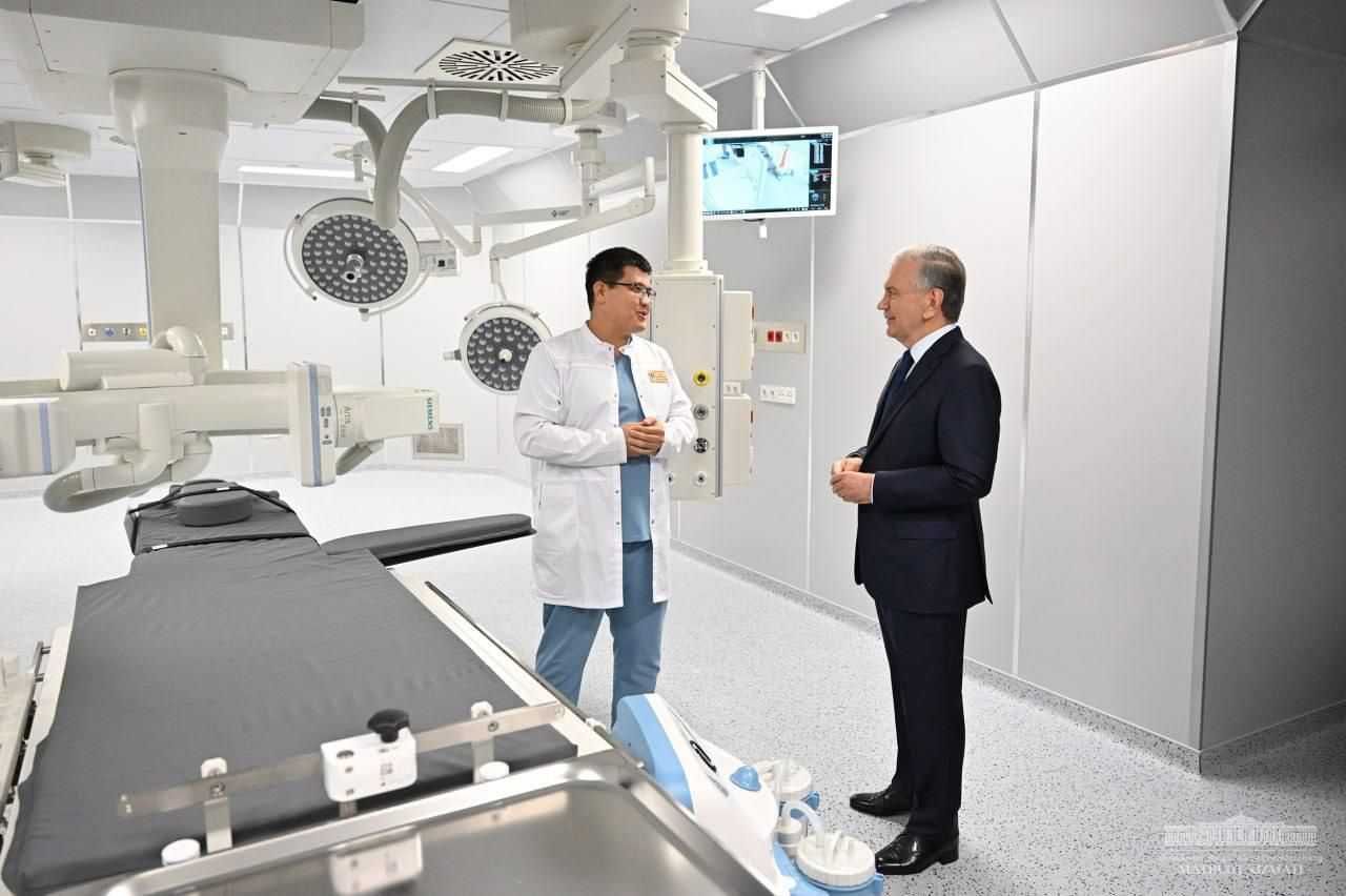 HPL панели, стены, потолки и пол линолеум и двери для операционных