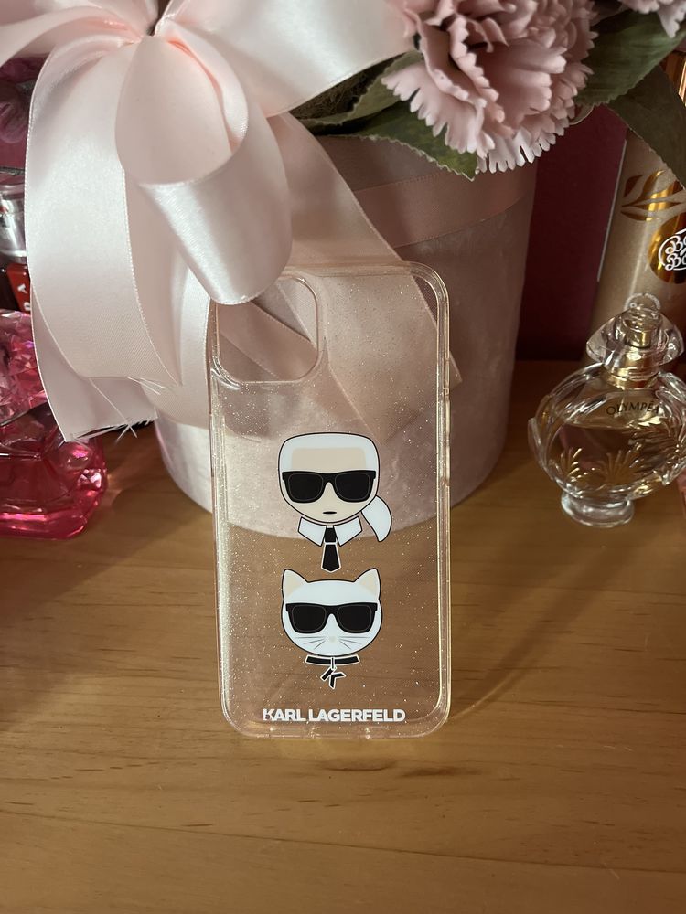 husa Karl Lagerfeld iphone 13