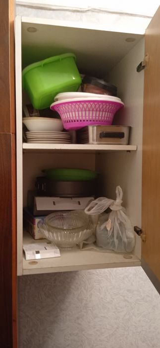 Навесной шкафчик б/у