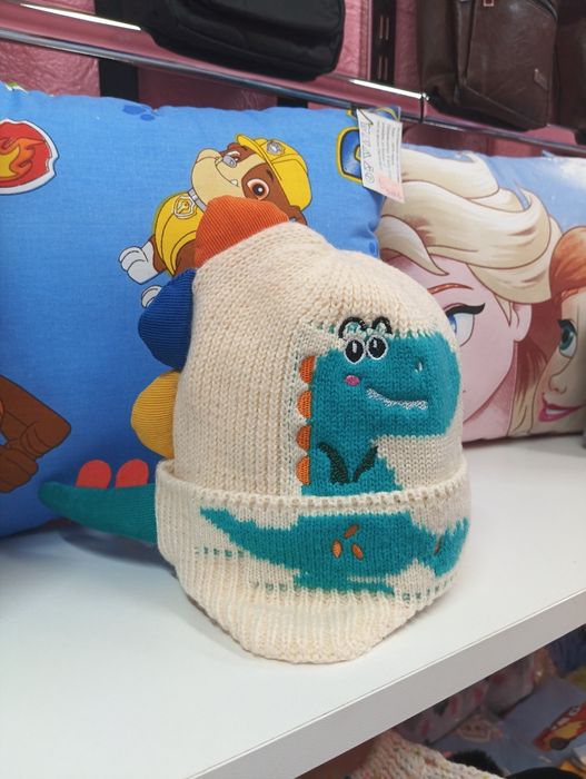 Зимни детски шапки