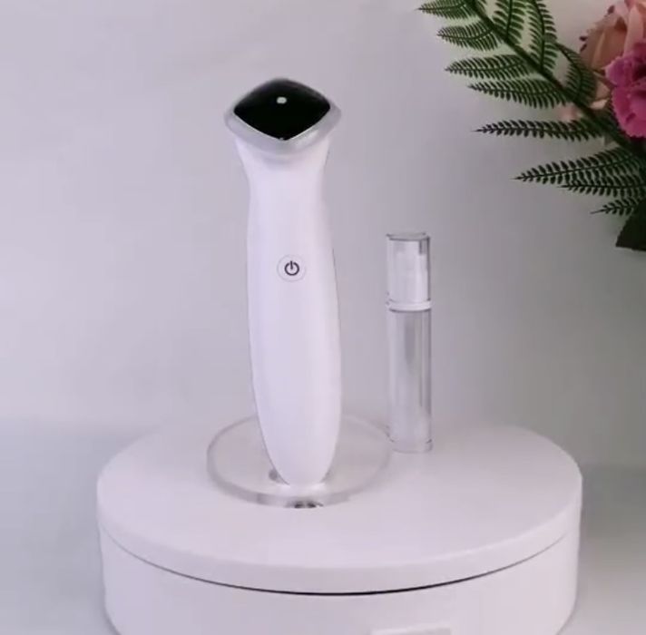 Новый массажер для RF лифтинга лица и шеи.