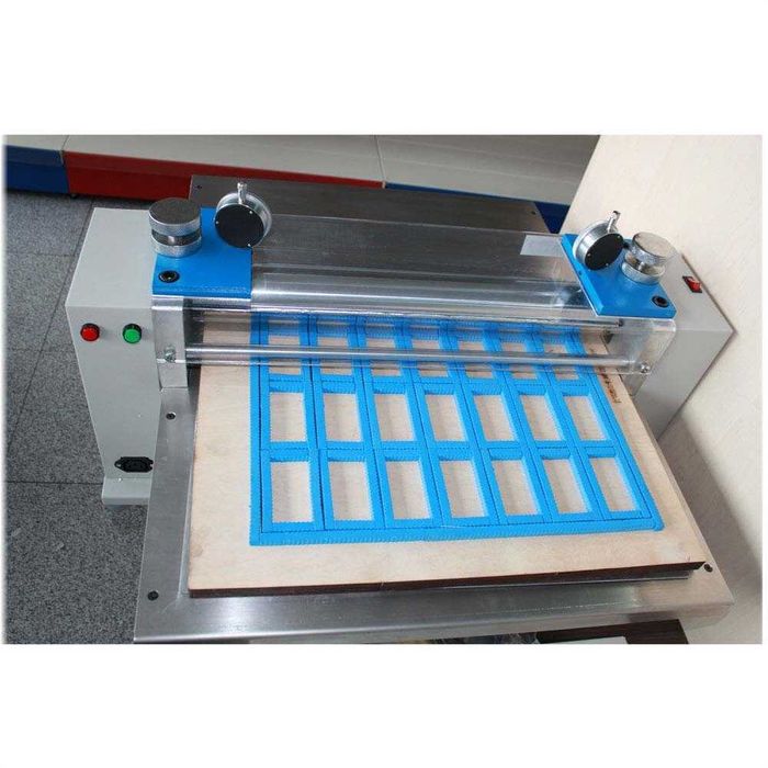 UNITEC-CDP500 Echipament profesional pentru stantare plana NOU