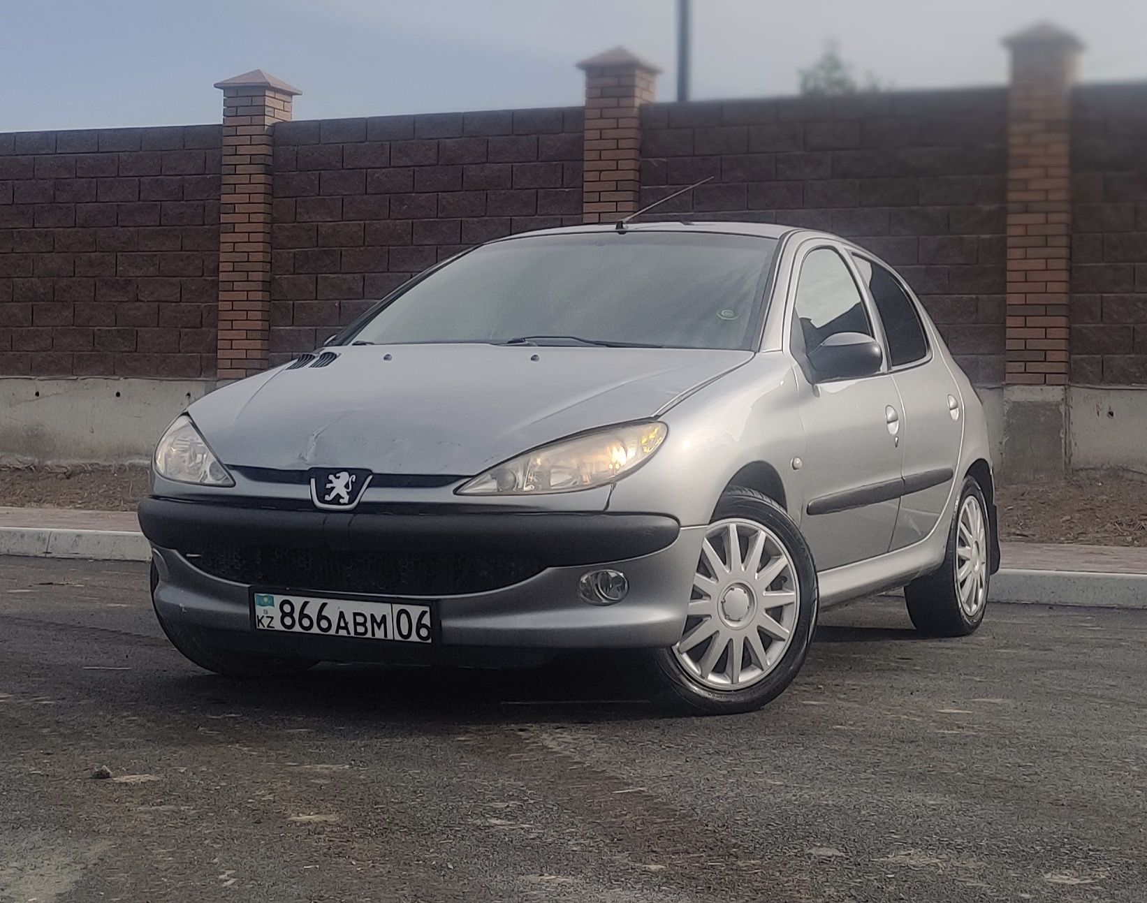 Peugeot 206 сатылады