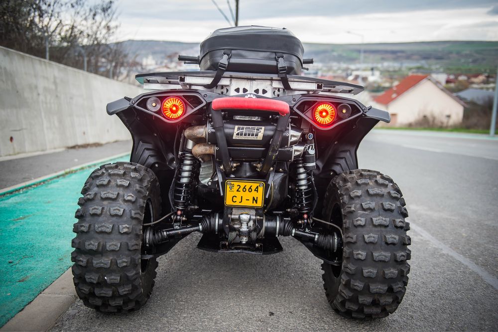 Vand Can-Am Renegade Triple Black 1000R