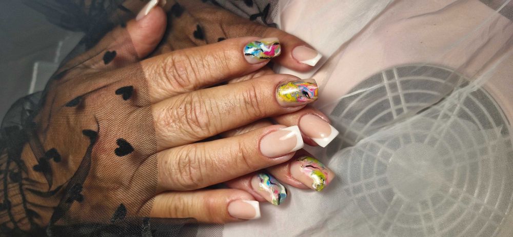 Aplic unghii cu Gel ,Semipermanenta