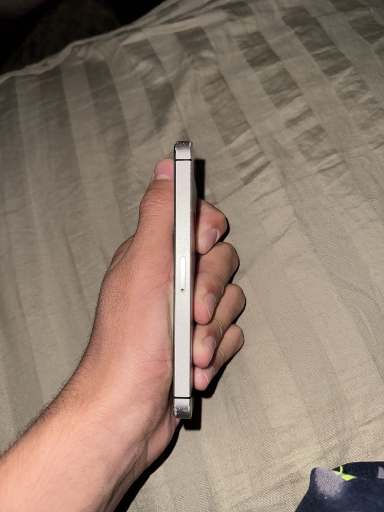 iPhone SE (1st generation)