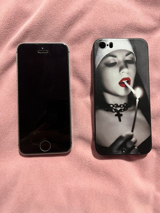 Айфон SE 2016 год