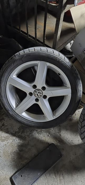 Джанти  17 цола с гуми VW