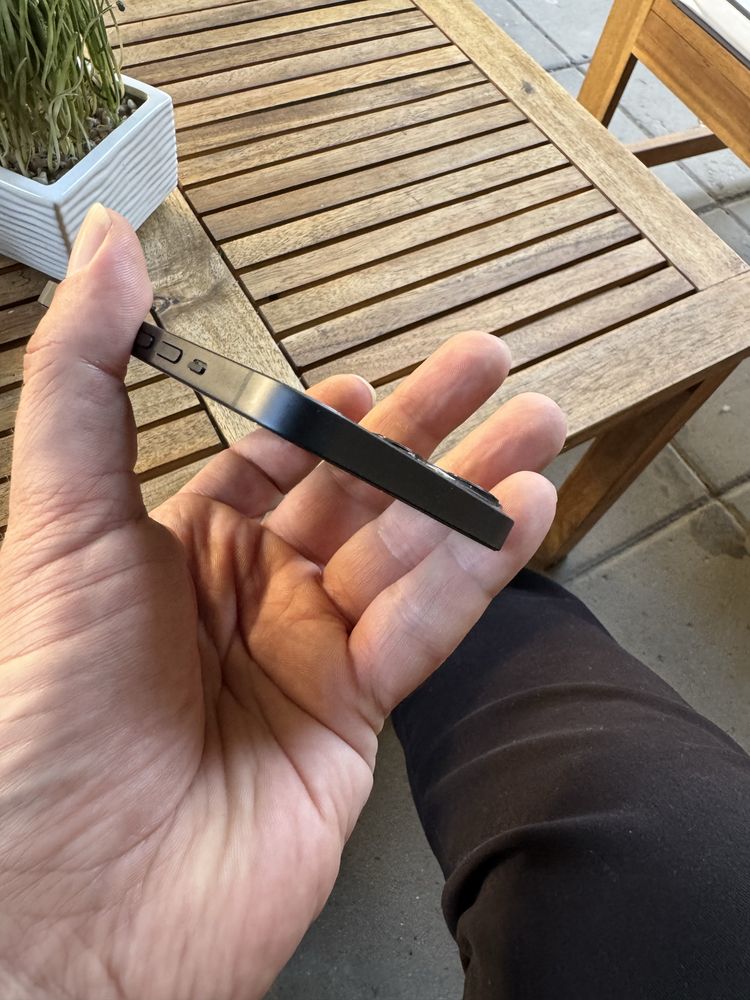 Продавам Iphone 13 ,Midnigtht,128 gb