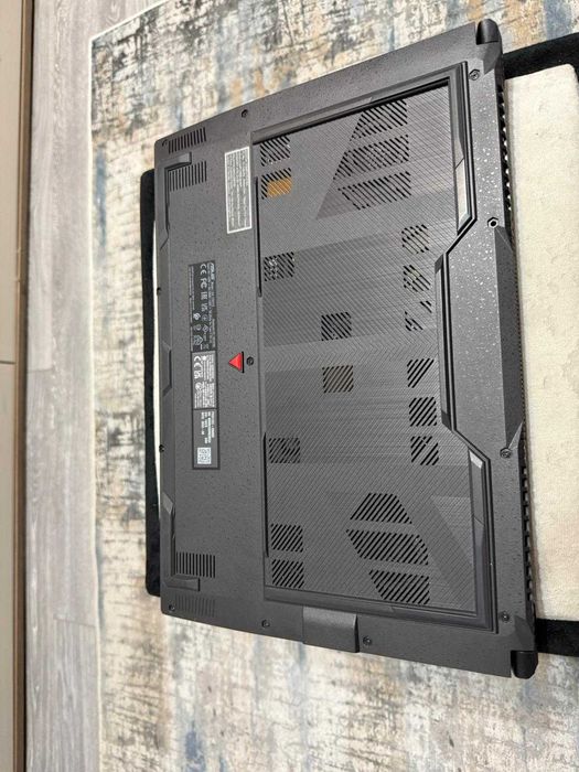 Asus TUF Dash F15 i5-12450H | RTX 3050 | 16GB RAM | 1 TB NVMe | 144 Hz