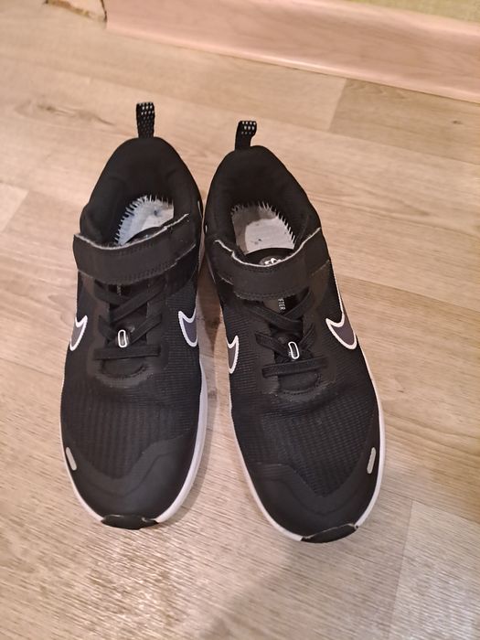 Кроссовки найк 37 размер