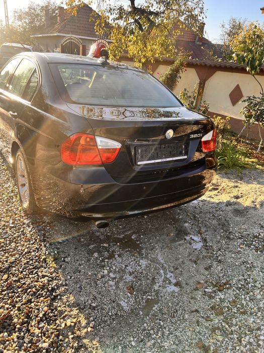 Dezmembrez E90 2.0 benzina