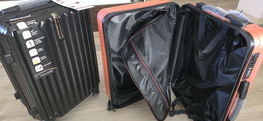 Продавам 2бр  много красиви куфари