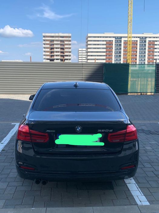 BMW Seria 320d F30 xDrive