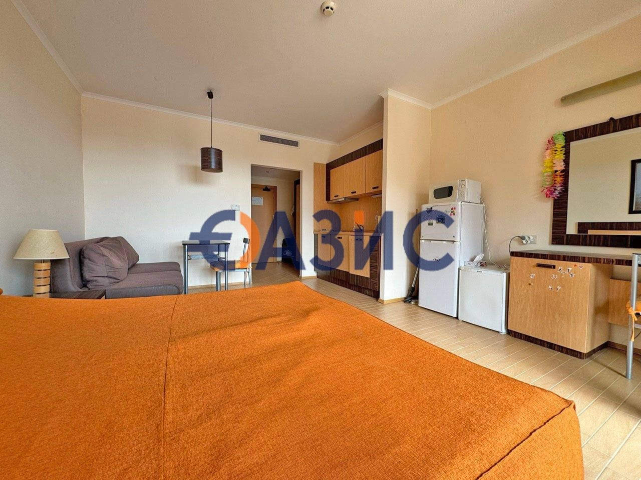 Продава се Едностаен апартамент в к.к. Слънчев бряг - 50 кв.м за 1510 €/кв.м - Снимка #1