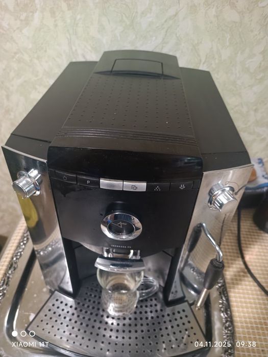 Автоматична кафе машина