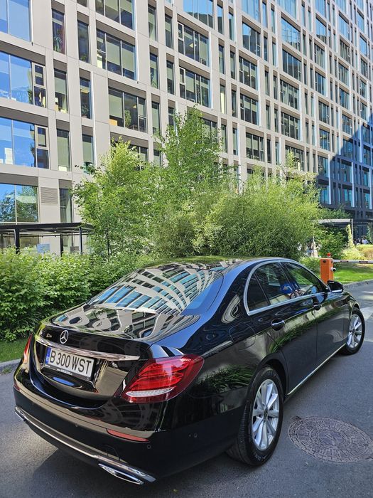 Vând Mercedes E Class