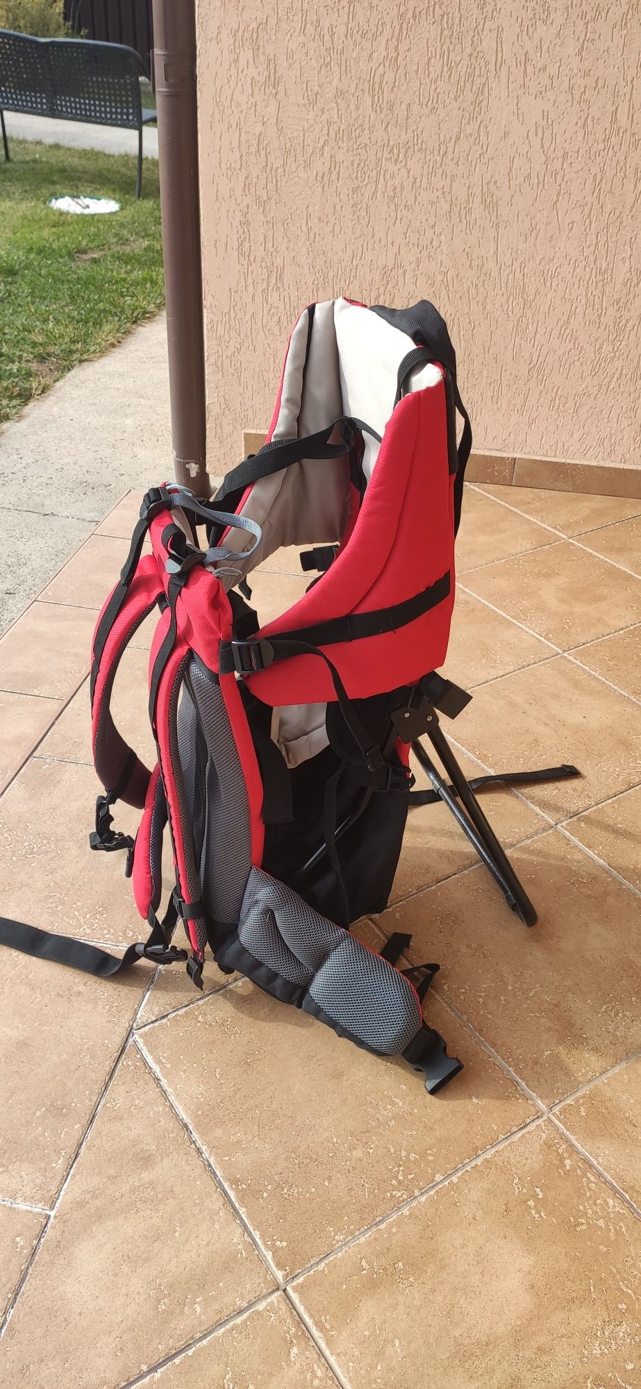 Rucsac tip baby carrier