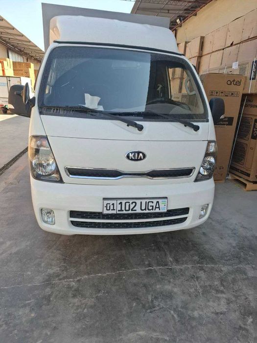 KIA BONGO 3 oq 2019 probeg 78310 narxi 21 000 ye