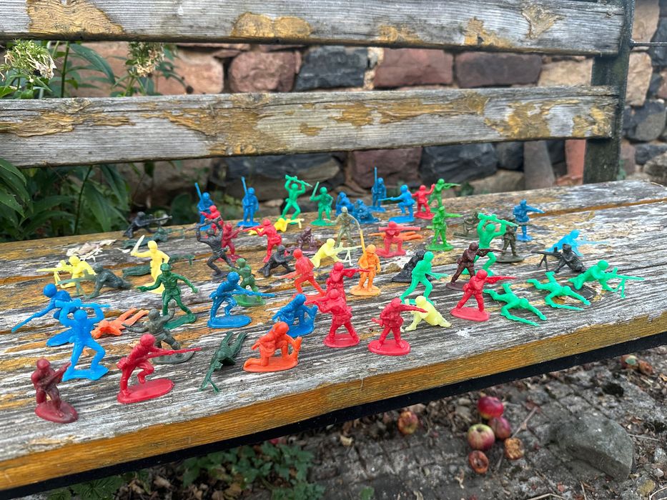 Пластмасови войници
