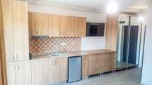 Inchiriez studio ,modern mobilat,utilat in Centrul statiunii Saturn!