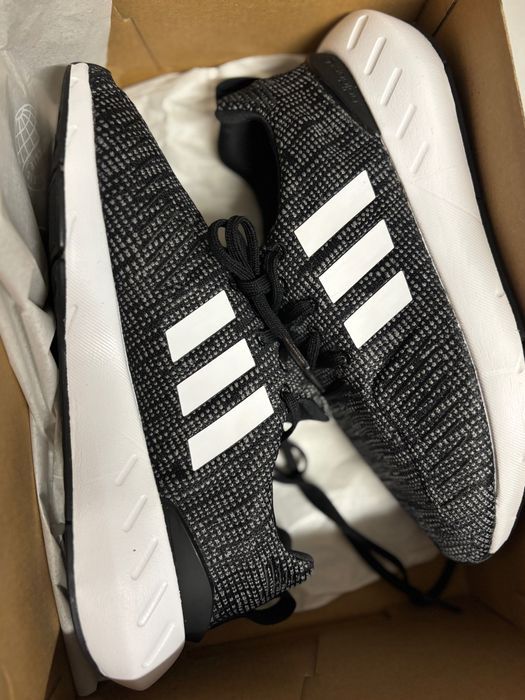 Детски маратонки Adidas Swift Run 2