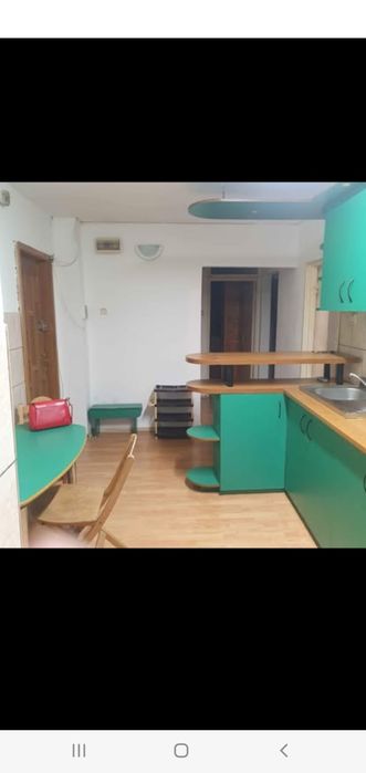 Dau în chirie apartament 3 camere, Moldovei
