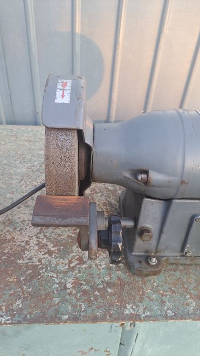 Vînd polizor industrial Metabo- 740 wati - 220v-380v