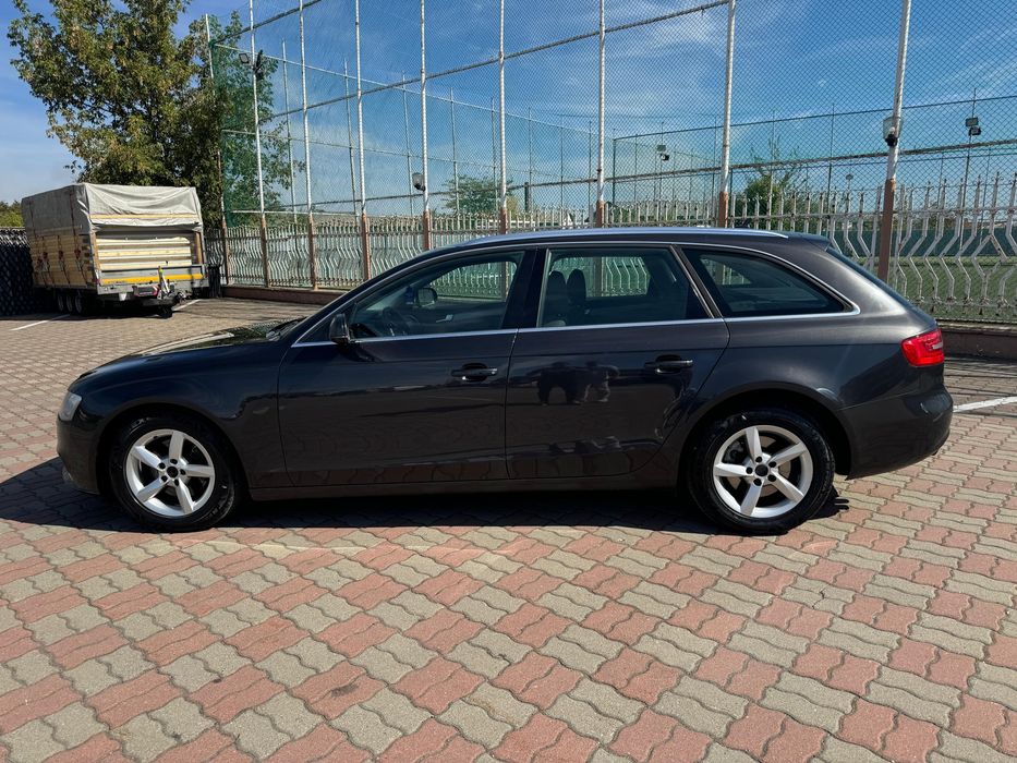 Audi A4 2.0 TDI Bi-xenon/Navigatie