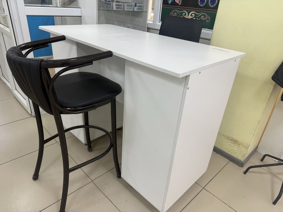 Продается стол юг