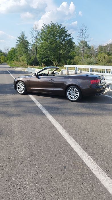 Vând Audi A5 cabrio