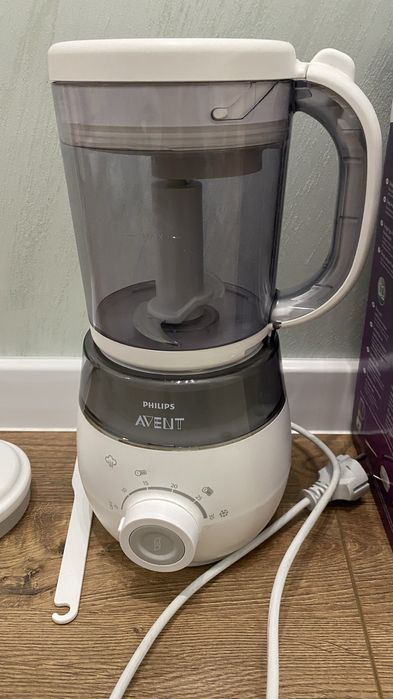 PHILIPS AVENT 4 в 1 уред за приготвяне на пара на бебешка храна/пюрета