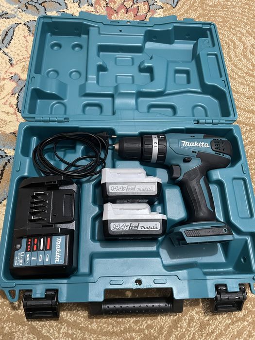 Filetanta cu percutie Makita