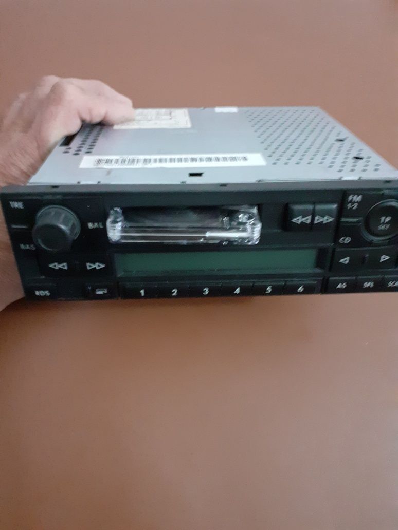 Vând radio cass auto-stereo(autorevers),marca Beta/Blaupunkt,original