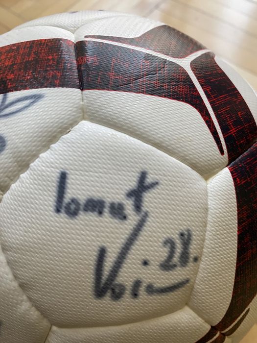 Minge semnata de majoritatea jucatorilor din liga a 3 a ai Rapidului