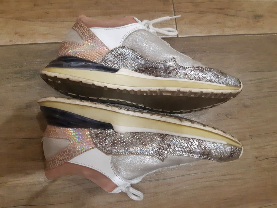 Спортни обувки естествена кожа TARA SHOES