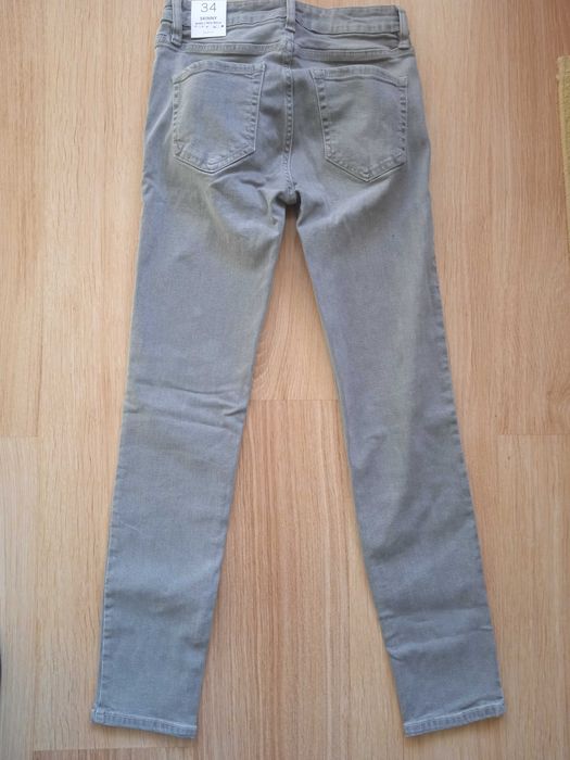 Дамски или юношески дънки Mango